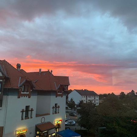 Moderne 4 Zimmer Apartment Mit Bergblick Stadtzentrum Contactless Check-In Gehrden  Bagian luar foto