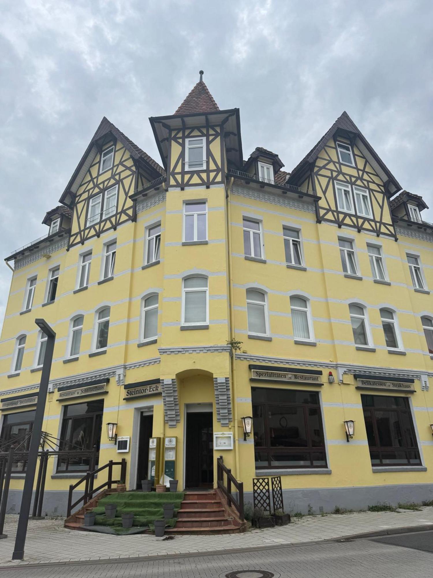 Moderne 4 Zimmer Apartment Mit Bergblick Stadtzentrum Contactless Check-In Gehrden  Bagian luar foto