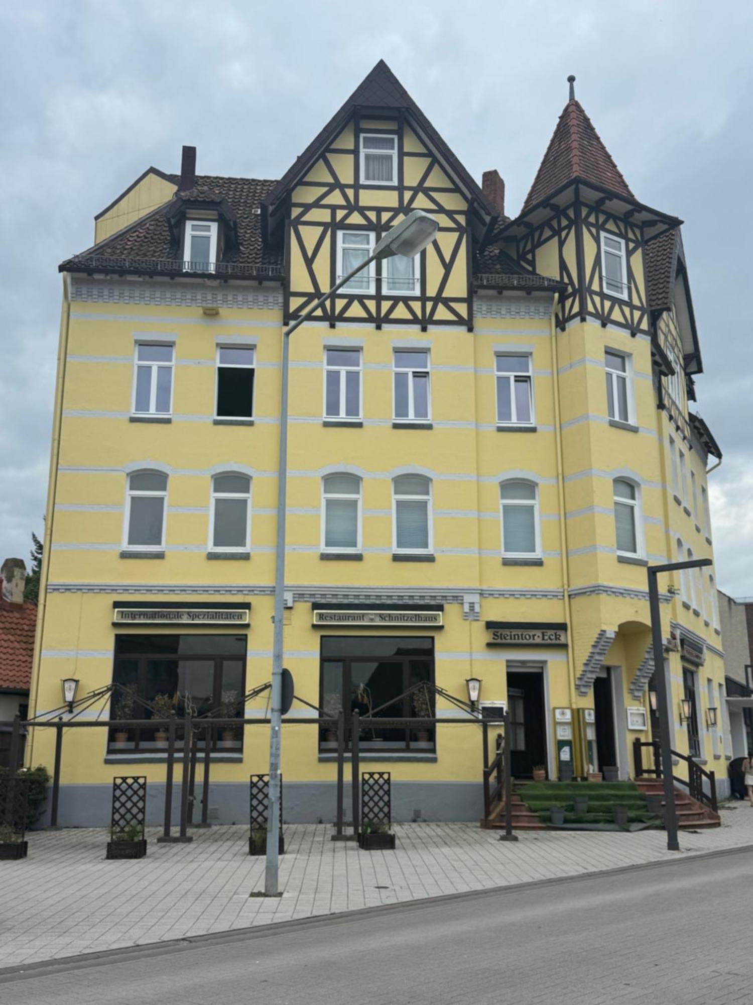 Moderne 4 Zimmer Apartment Mit Bergblick Stadtzentrum Contactless Check-In Gehrden  Bagian luar foto