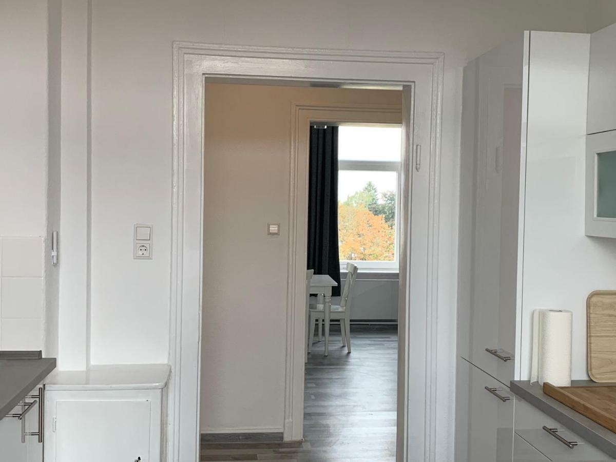 Moderne 4 Zimmer Apartment Mit Bergblick Stadtzentrum Contactless Check-In Gehrden  Bagian luar foto